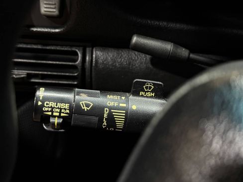 Used 1993 Chevrolet Camaro Z28 RWD image 43