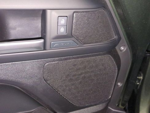 New 2026 Land Rover Defender 110 S AWD/4WD image 13
