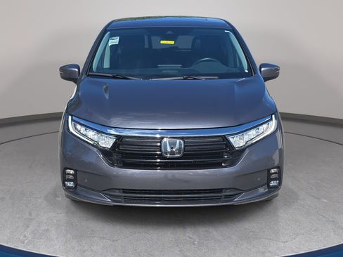 Used 2023 Honda Odyssey Touring image 2