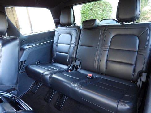 Used 2020 Lincoln Navigator Reserve w/ Equipment Group 208A Reserve image 39