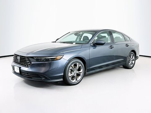 Used 2024 Honda Accord EX image 3