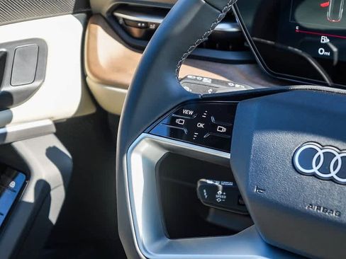 New 2025 Audi Q5 Premium image 16