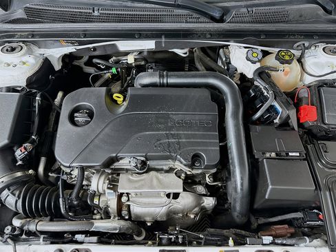 Used 2023 Chevrolet Malibu LT image 30