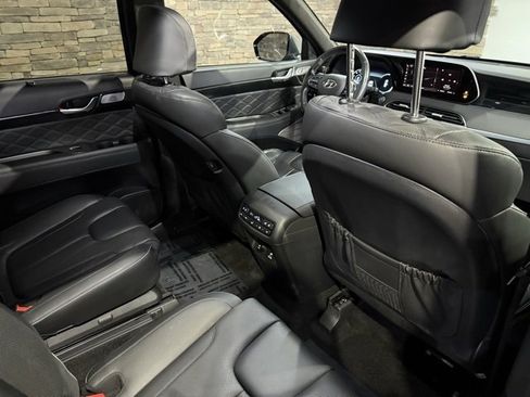 Used 2022 Hyundai Palisade Calligraphy image 32