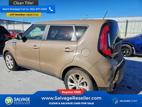 Used 2015 Kia Soul + image 3