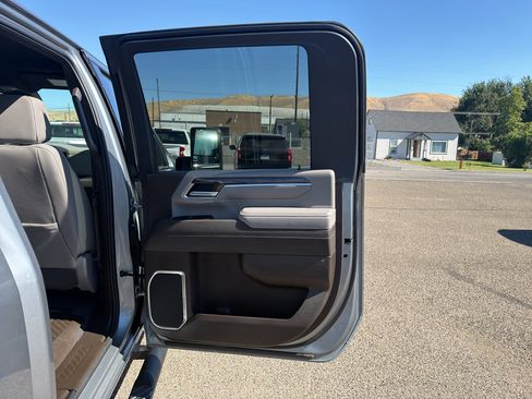 Used 2025 Chevrolet Silverado 3500 LTZ w/ LTZ Plus Package AWD/4WD image 16