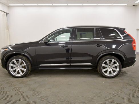 Used 2017 Volvo XC90 T6 Inscription w/ Vision Package image 4
