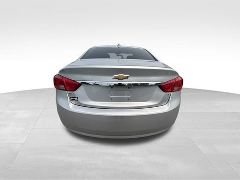 Used 2015 Chevrolet Impala LT FWD image 7
