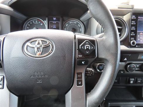Used 2021 Toyota Tacoma TRD Off-Road image 20