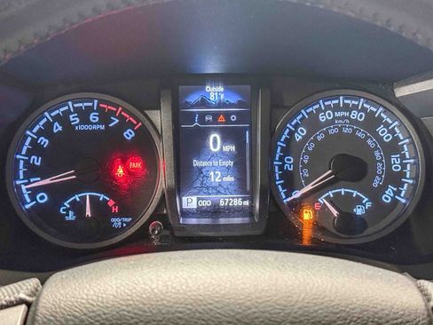 Certified 2023 Toyota Tacoma TRD Off-Road AWD/4WD image 26