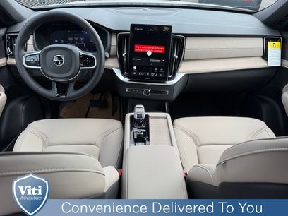 New 2026 Volvo XC90 T8 Plus