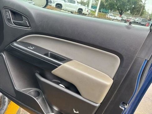 Used 2019 Chevrolet Colorado W/T w/ WT Convenience Package image 34