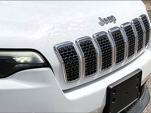 Used 2019 Jeep Cherokee Latitude Plus image 26