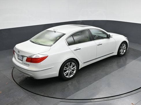 Used 2011 Hyundai Genesis 4.6 image 60