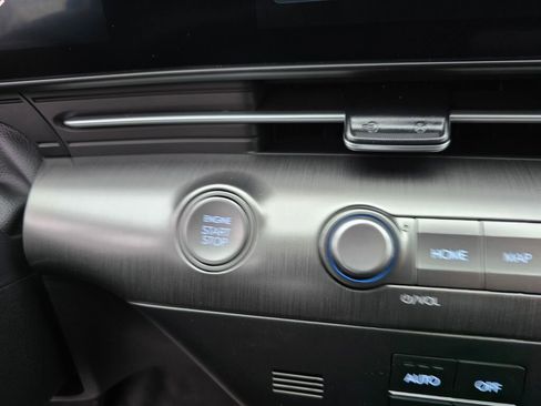 New 2026 Hyundai Kona SEL Premium image 24