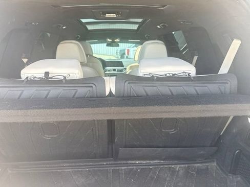 Used 2021 BMW X7 xDrive40i w/ M Sport Package AWD/4WD image 10