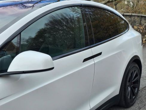 Used 2024 Tesla Model X Plaid image 19