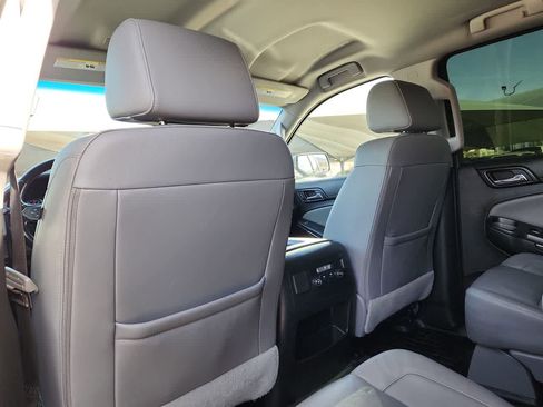 Used 2018 Chevrolet Tahoe LT image 16