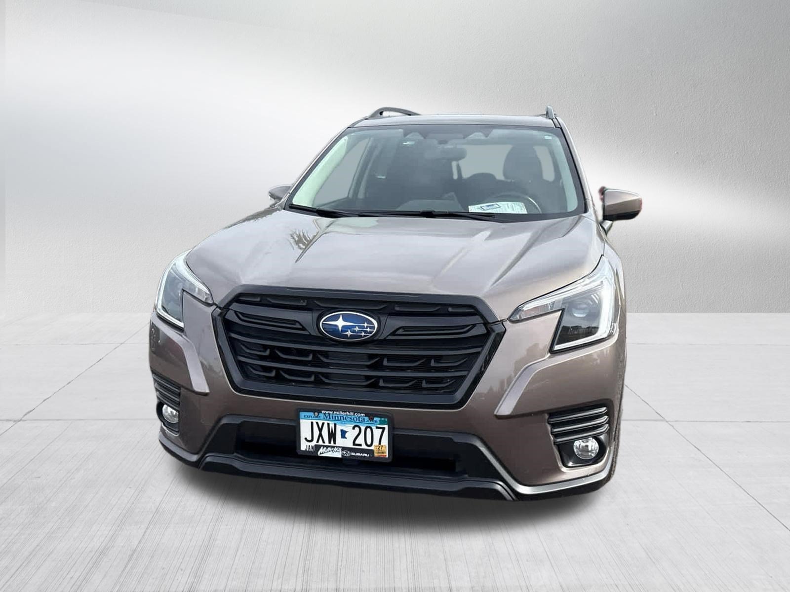 Used 2023 Subaru Forester Premium AWD/4WD image 3