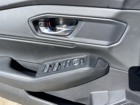 Used 2024 Honda Accord Sport image 44