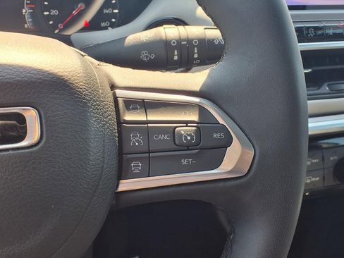Used 2025 Jeep Compass Limited AWD/4WD image 16