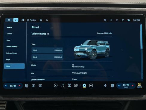 Used 2023 Rivian R1S Adventure image 34