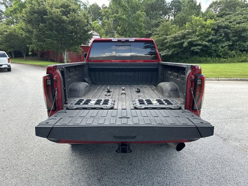 Used 2024 GMC Sierra 2500 AT4 w/ Technology Package image 18