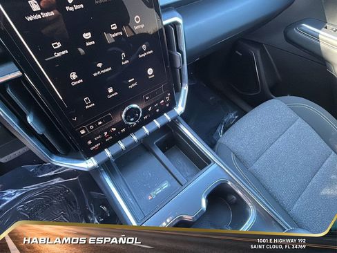 Used 2025 GMC Acadia Elevation image 23