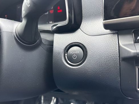 Used 2025 Toyota Camry LE image 19