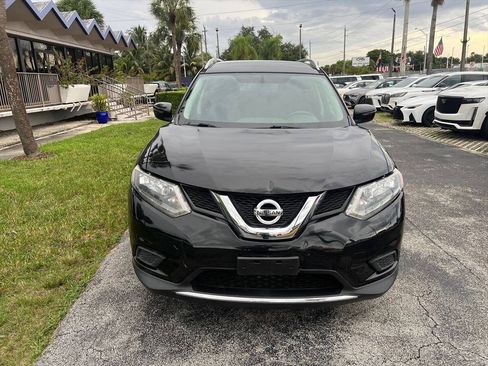 Used 2016 Nissan Rogue S w/ Appearance Package FWD image 3