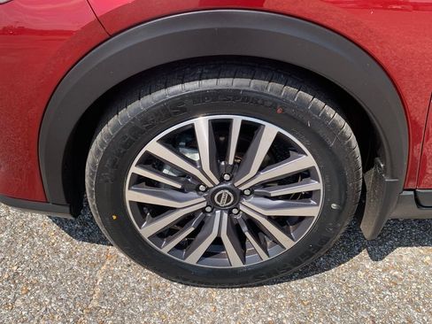 Used 2021 Nissan Kicks SV FWD image 8