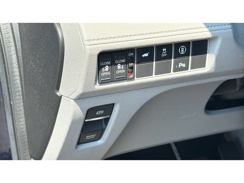 Used 2021 Honda Odyssey Elite image 16