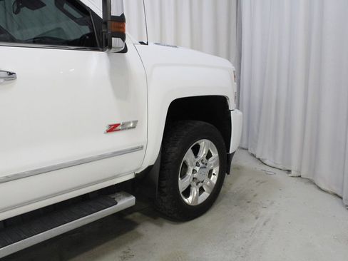 Used 2018 Chevrolet Silverado 2500 LTZ w/ Duramax Plus Package AWD/4WD image 25