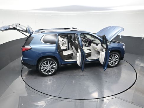 Used 2025 GMC Acadia Denali w/ Super Cruise Package image 14