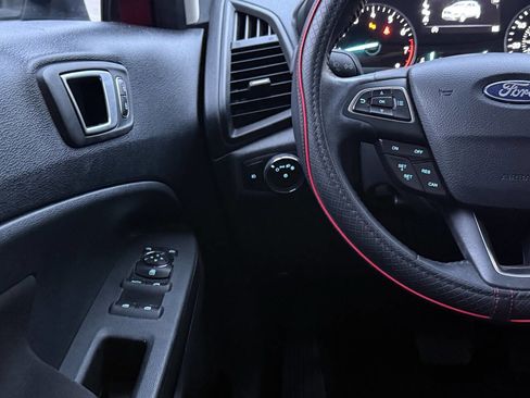 Used 2019 Ford EcoSport SE w/ SE Convenience Package FWD image 18
