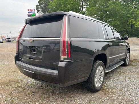 Used 2019 Cadillac Escalade ESV 2WD image 9