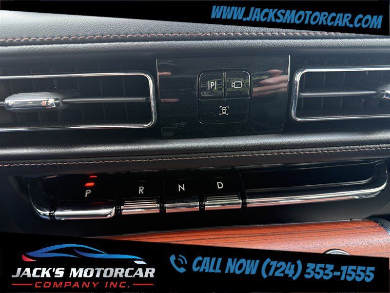 Used 2024 Lincoln Aviator Reserve w/ Equipment Group 201A AWD/4WD image 17