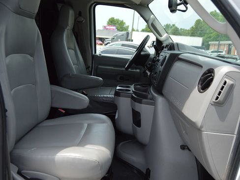 Used 2014 Ford E-150 and Econoline 150 w/ Power Group RWD image 14