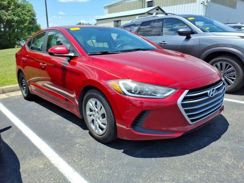Used 2017 Hyundai Elantra SE FWD image 9