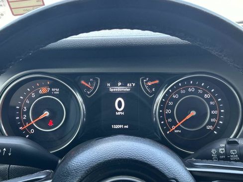 Used 2019 Jeep Wrangler Unlimited Sport S AWD/4WD image 27