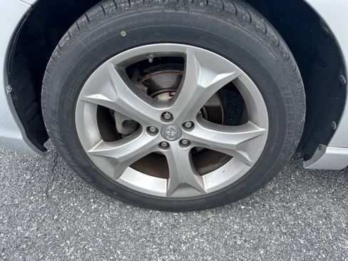 Used 2009 Toyota Venza AWD w/ Premium Pkg #2 image 28
