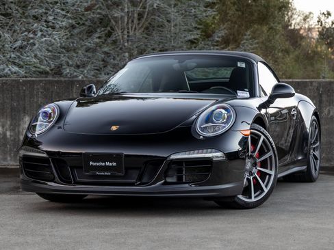 Certified 2014 Porsche 911 Carrera 4S image 17