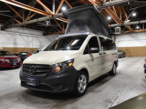 Used 2020 Mercedes-Benz Metris Passenger image 15