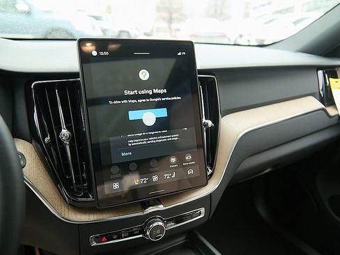 New 2026 Volvo XC60 B5 Plus w/ Protection Package Premier image 16