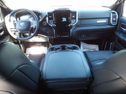 Used 2026 RAM 2500 Laramie AWD/4WD image 39