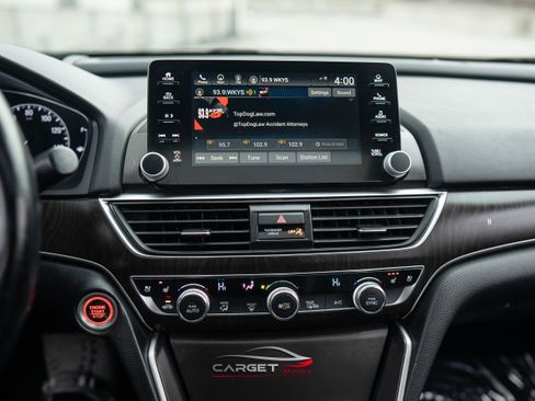 Used 2018 Honda Accord Touring image 28