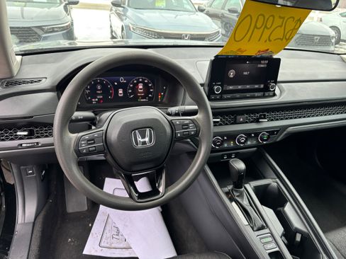 Used 2023 Honda Accord EX image 20