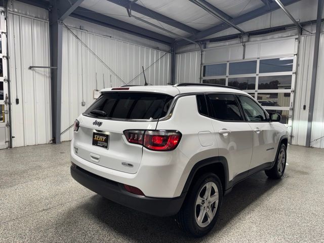 Used 2024 Jeep Compass Latitude w/ Altitude Special Edition AWD/4WD image 20