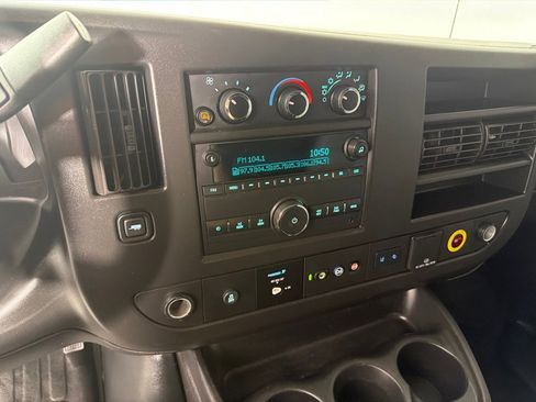 Used 2021 Chevrolet Express 2500 w/ Driver Convenience Package RWD image 14