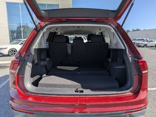 Used 2018 Volkswagen Tiguan S FWD image 10